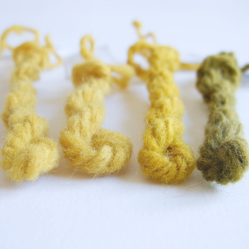 Lana teñida con cebolla