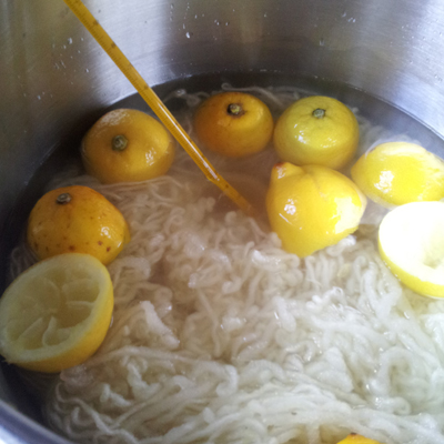 Mordentando con limón